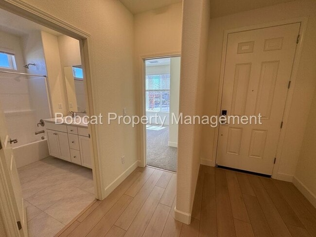 Photo - 1484 W Sunset Way