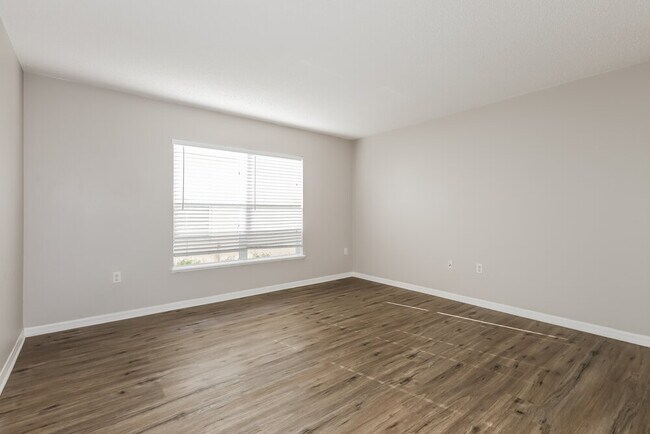 Photo - 1707 Alhambra Crest Dr