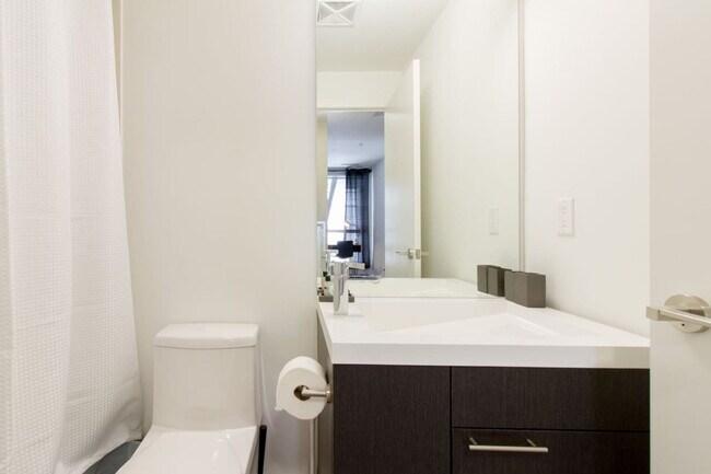 Photo - 199 Richmond St W Unit ID1222972P