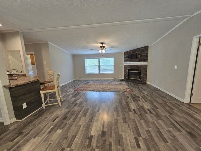 Photo - NEW LISTING!!!!!