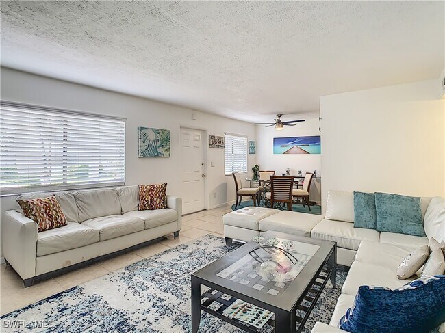 Building Photo - 4625 Bayshore Dr Unit D8 Rental