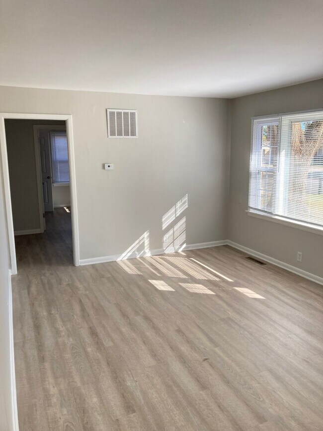 Photo - 3 Bedroom and 1 Bath House in Haysville