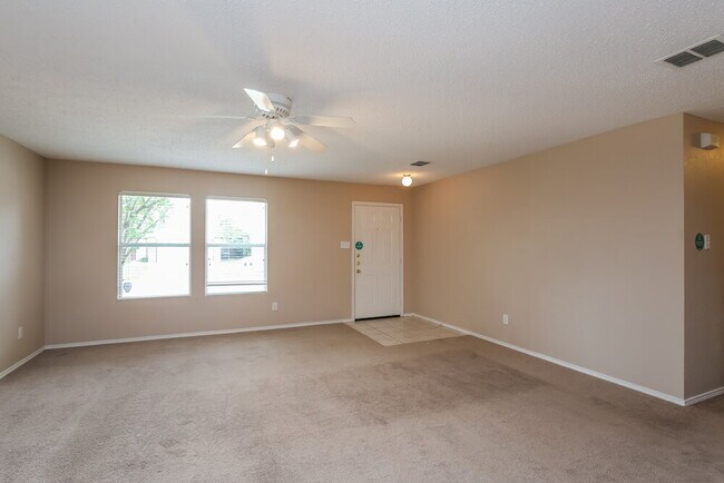 Photo - 4054 Hunters Creek Dr