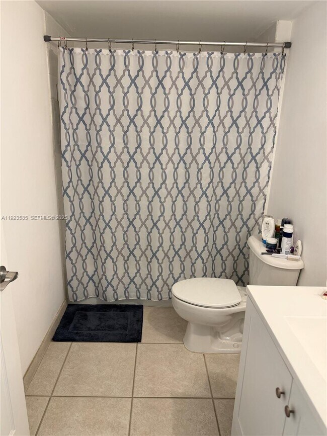 Photo - 695 SW 11th St Unit 202