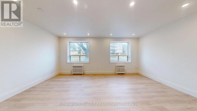 Photo - 1 Marquette Ave Unité 2