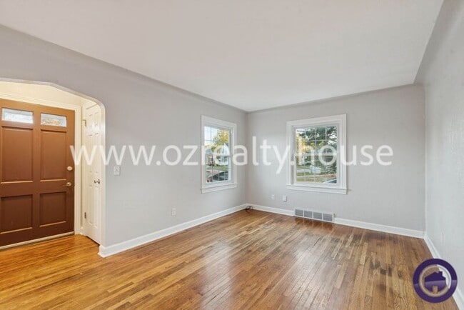 Photo - 4114 S Detroit Ave