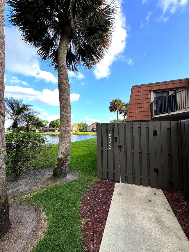 Photo - 1532 W Harmony Lake Cir