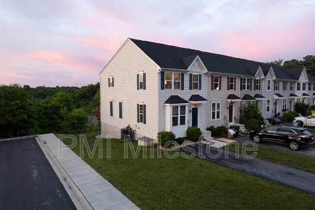 Photo - 367 Ontario Dr