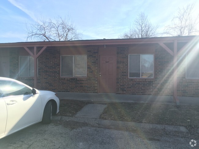 Building Photo - 801 S Main St Unit 4 Rental