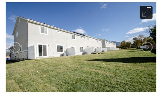 Photo - 1043 W 600 S