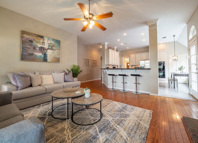 Photo - 8007 Isaac Pryor Dr