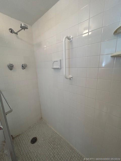 Building Photo - 9900 S Ocean Dr Unit 704