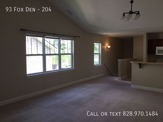 93 Fox Den-204