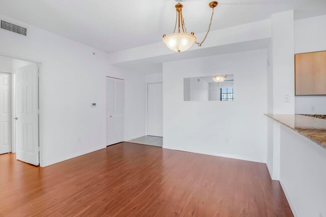 Photo - 233 S Federal Hwy Unit 413