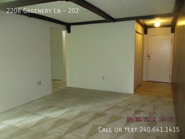Photo - 2206 Greenery Ln