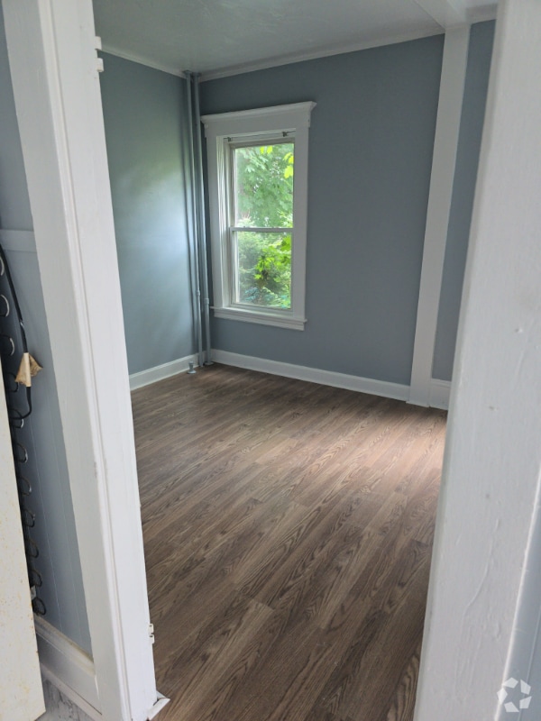 Building Photo - 172 South St Rental