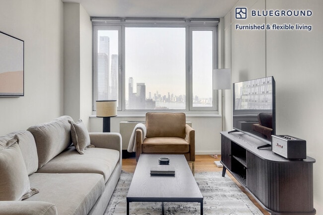 Building Photo - 635 W 42nd St Rental