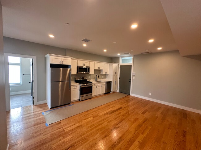 Photo - 16 Baker Ct Unit 1