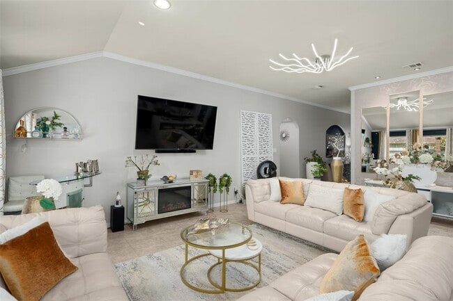 Photo - 355 Evening Star