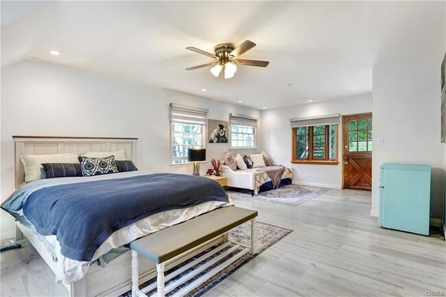 Photo - 12060 Laurel Terrace Dr