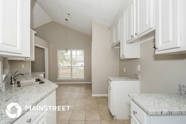 Photo - 18 Oakdale Dr