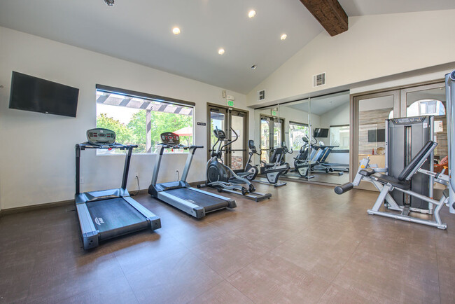 Canyon Ridge Fitness Center - Canyon Ridge Apartments