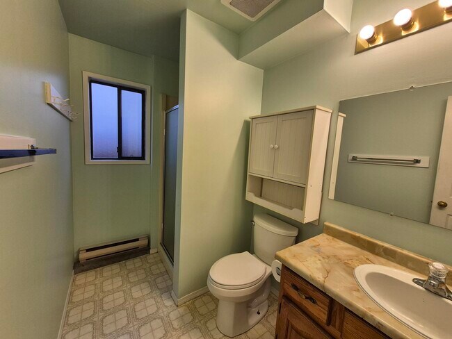 Photo - 6164 Somenos Rd