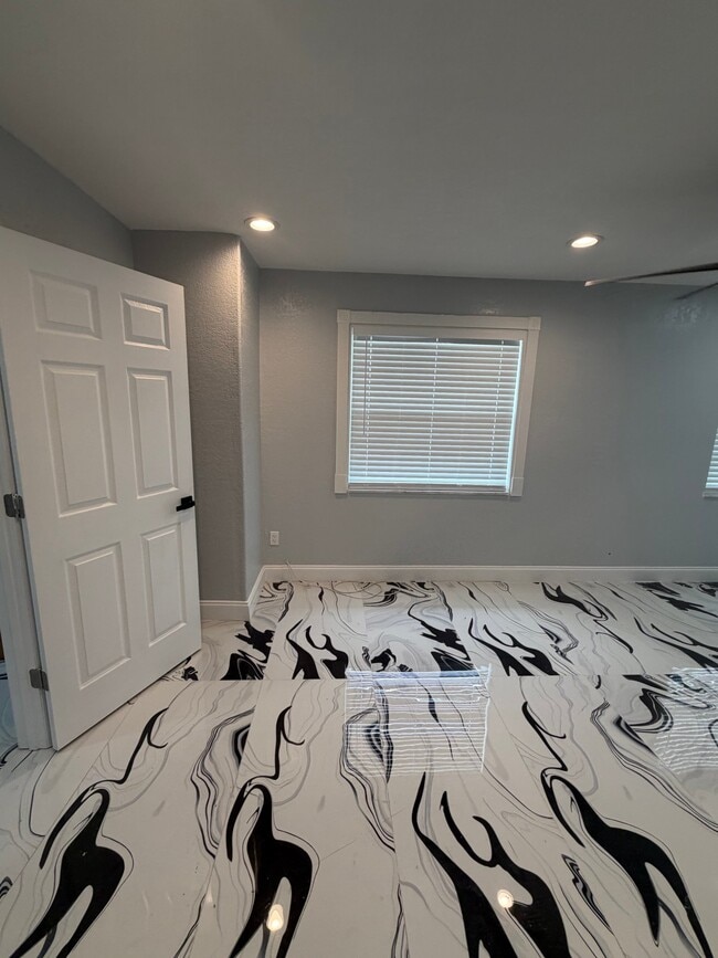 Photo - 1661 Gammon Ln