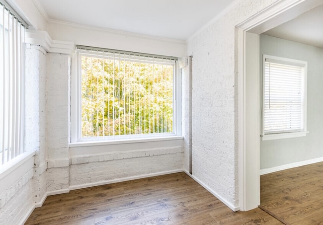 Photo - 1019 W 38th St Unidad 3W