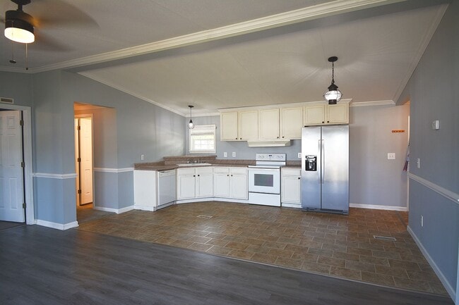 Photo - 106 Fishtail Ct