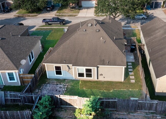 Photo - 16611 Cheshire Grove Ln
