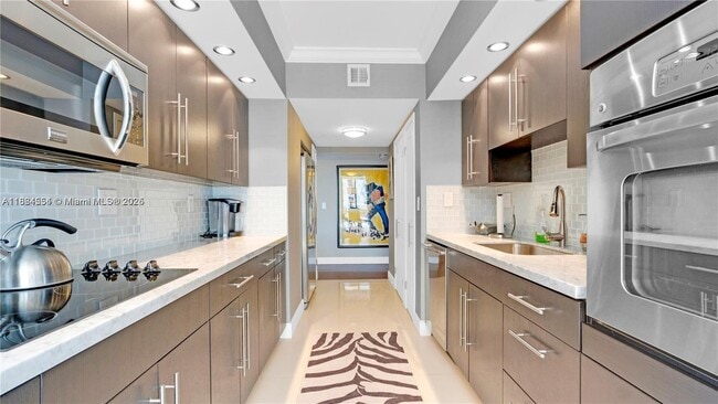 Photo - 19707 Turnberry Way Unidad 7D