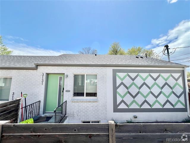 Building Photo - 3131 St Paul St Rental