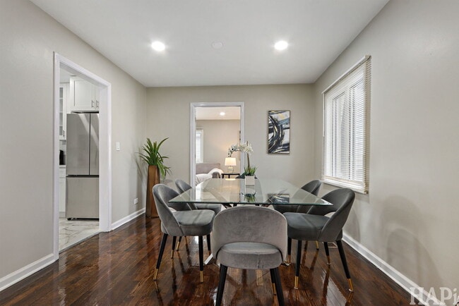 Photo - 75 Carthage Ln