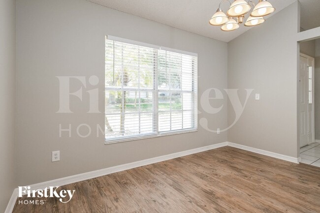 Photo - 1254 Kenworth Dr