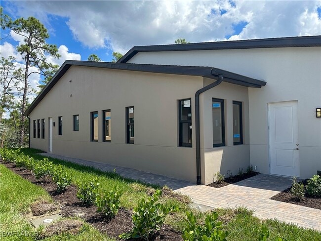 Photo - 5826 Jasper Wy