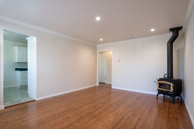 Photo - 3834 Colegrove St Unit 3834 Colegrove St