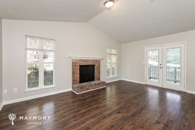 Photo - 3280 Canterbury Trail