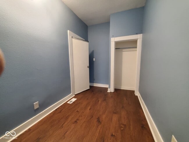 Photo - 771 Haugh St