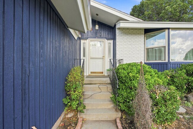 Photo - 9229 Alvey Ln