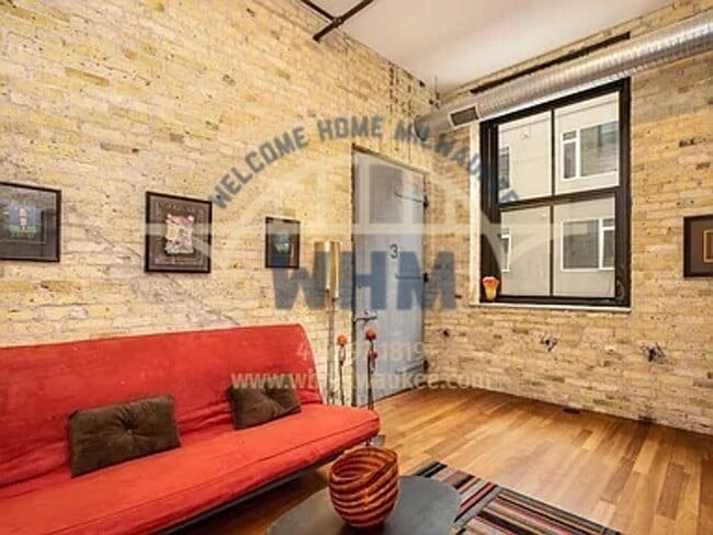 Photo - 239 E Chicago St Unidad Apt 307