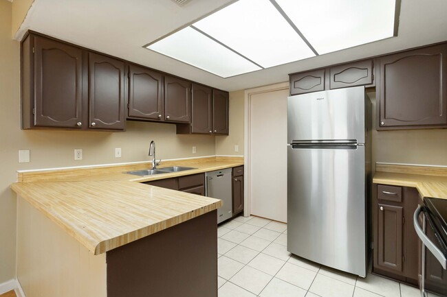 Photo - Charming 3-Bedroom Home Available for Rent!