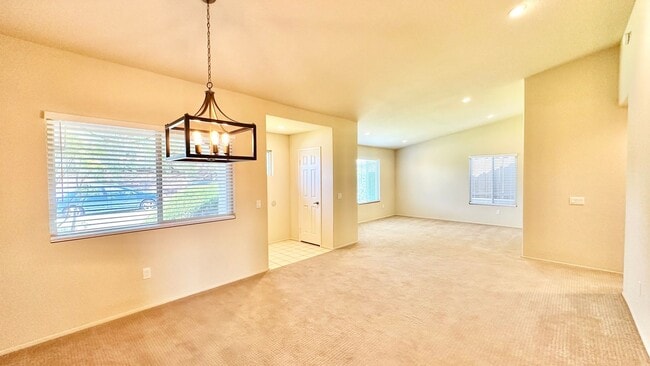 Photo - Lovely Single Story Home in Quiet Neighborhood of Fallbrook, Minutes to Everything!