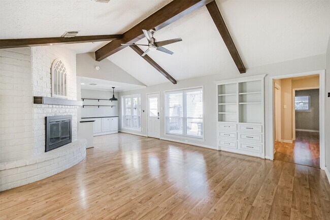 Photo - 9714 Railton St