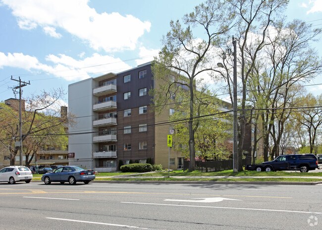 Photo - 67 & 70 Parkwoods Village Dr