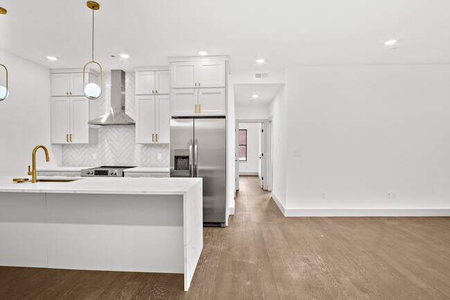 Photo - 127 E Cottage St Unidad 8