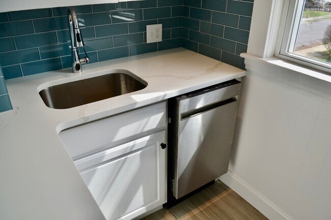 291 Mt Auburn St Unit B