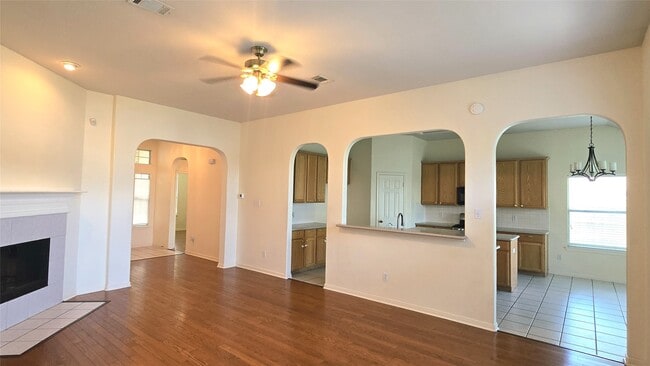 Photo - 4827 Hidden Chestnut Ln