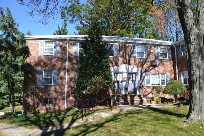 Building Photo - 28 Wedgewood Dr Unit 41 Rental