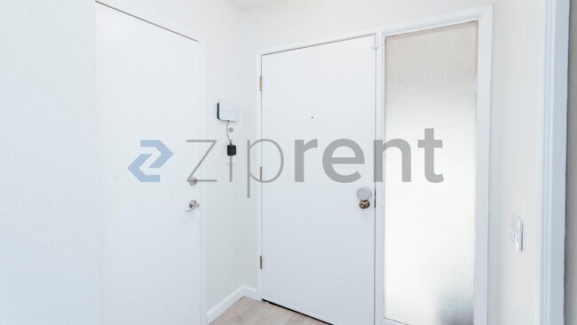 Photo - Unit